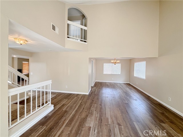 39360 Longhorn Court, Palmdale CA: https://media.crmls.org/medias/3198f95d-bea8-4ef1-a8ea-5f2b03e9914a.jpg