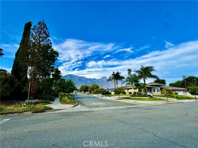 Detail Gallery Image 35 of 35 For 1795 N 1st Ave, Upland,  CA 91784 - 4 Beds | 3 Baths
