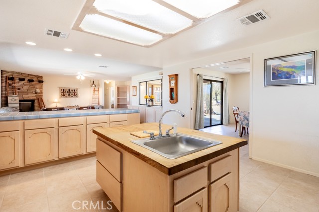 Detail Gallery Image 22 of 75 For 6425 Indian Cove Rd, Twentynine Palms,  CA 92277 - 4 Beds | 3 Baths