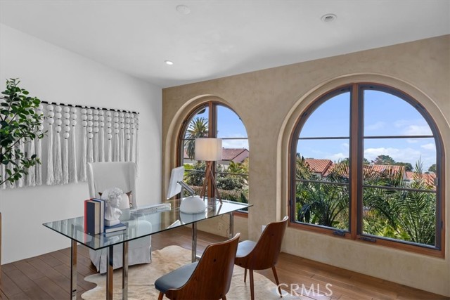 Detail Gallery Image 7 of 52 For 364 via Almar, Palos Verdes Estates,  CA 90274 - 5 Beds | 3/1 Baths
