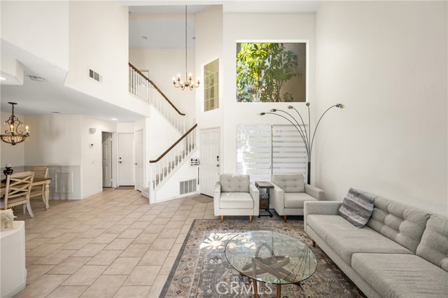 7 Cascada, Rancho Santa Margarita CA: https://media.crmls.org/medias/319c6e3a-0c93-4768-82a0-88631af1e379.jpg