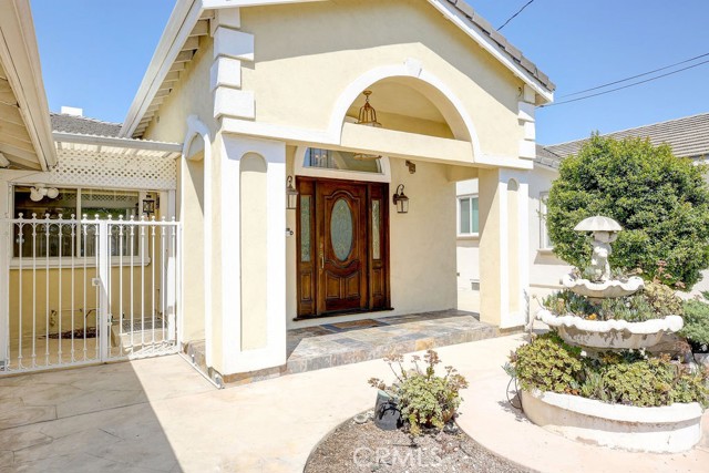 4923 Golden West Avenue, Temple City CA: https://media.crmls.org/medias/319c7f7e-e025-4d48-8d54-94a948d3d99d.jpg
