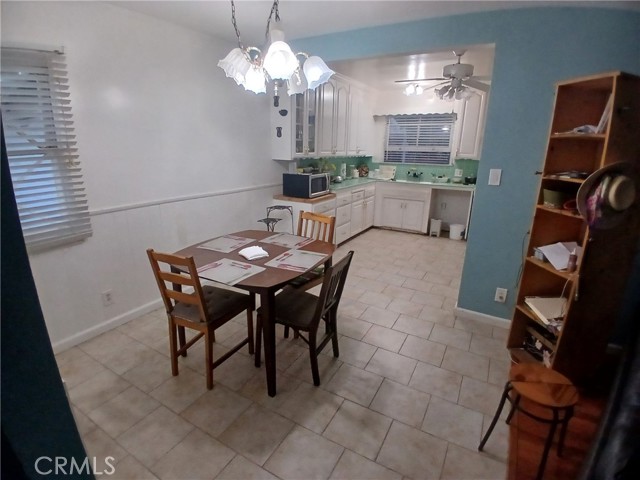 Detail Gallery Image 3 of 35 For 7650 Wilbur Ave, Reseda,  CA 91335 - 3 Beds | 1/1 Baths