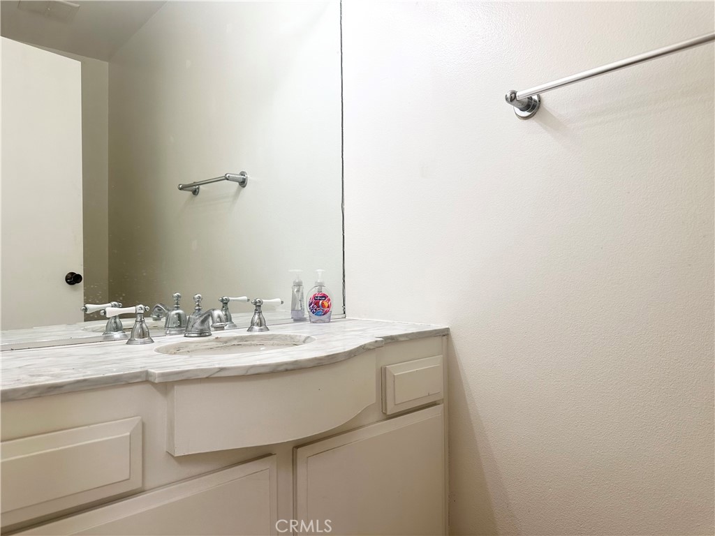 319ca49c Db9e 4ba2 9093 B8e974736a3b