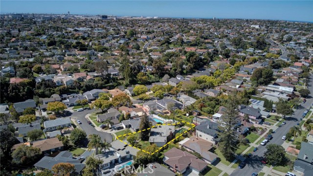 7525 Piper Place, Los Angeles, California 90045, 3 Bedrooms Bedrooms, ,2 BathroomsBathrooms,Single Family Residence,For Sale,Piper,SB24074490