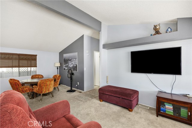 1721 E Colton Avenue, Redlands CA: https://media.crmls.org/medias/319d0f6c-dcbc-4be0-949a-a63804d1db08.jpg