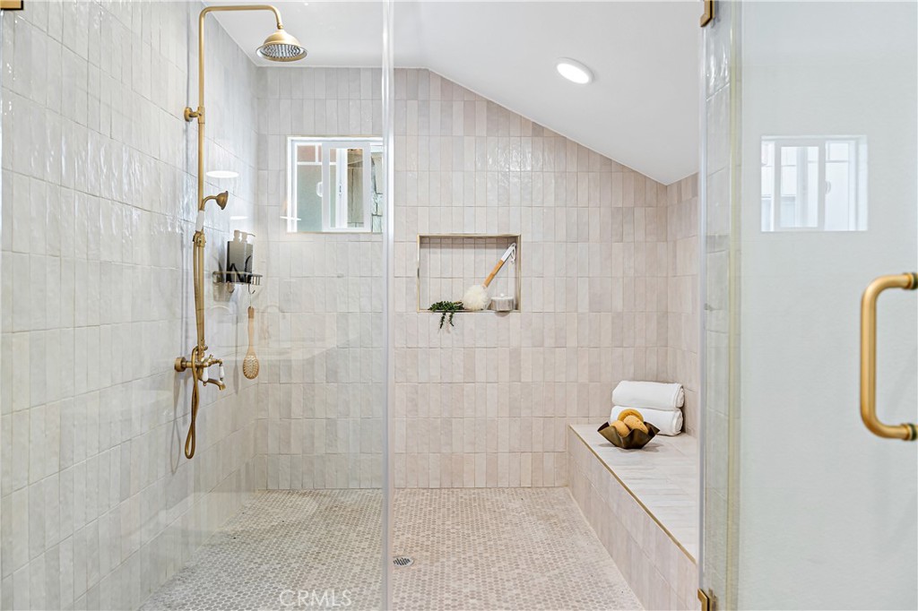 MLS #DW25181566 img 39