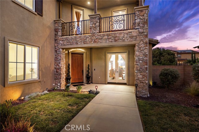 Detail Gallery Image 5 of 32 For 8120 Sunset Rose Dr, Corona,  CA 92883 - 5 Beds | 5/1 Baths