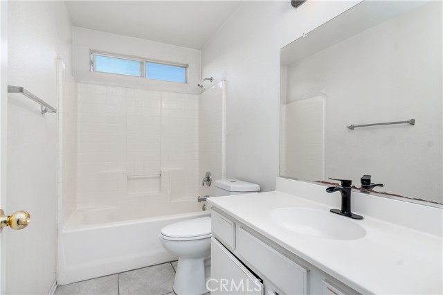 26300 Alcott Union Drive, Murrieta CA: https://media.crmls.org/medias/319dd1cc-6c24-4f36-811c-9ebc38dff704.jpg