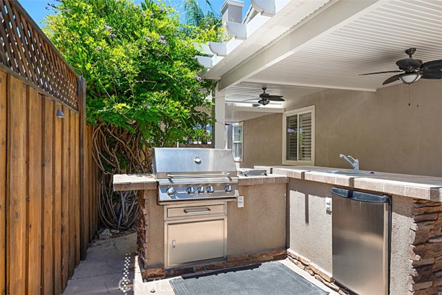 28622 Woodchester Way, Menifee CA: https://media.crmls.org/medias/319e987d-a0f9-4e1b-bd38-fea594a5f105.jpg