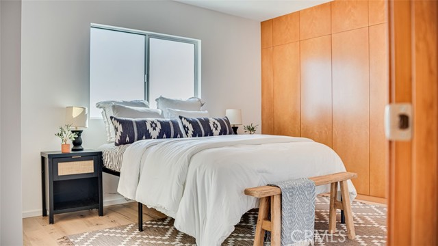 Image 42 of 75 For 854 Avenue 37