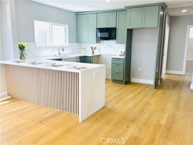 9231 La Salle Avenue, Los Angeles CA: https://media.crmls.org/medias/319f3ac3-e059-480f-bbb3-0f69a9421e8c.jpg