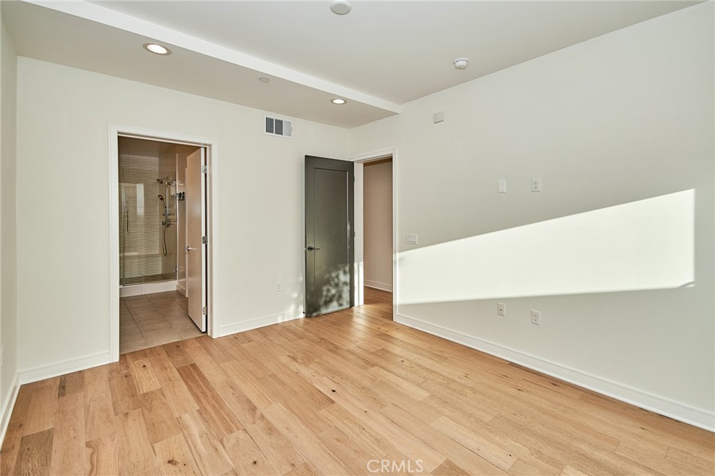 319Fc5C6 Fca0 4Bba B9C5 122D2379A3E2 1050 N Joels Place, Los Angeles, Ca 90012 &Lt;Span Style='BackgroundColor:transparent;Padding:0Px;'&Gt; &Lt;Small&Gt; &Lt;I&Gt; &Lt;/I&Gt; &Lt;/Small&Gt;&Lt;/Span&Gt;