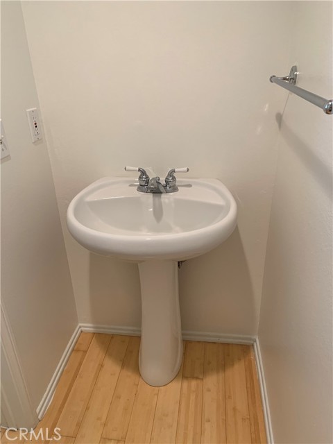 319fcfec 4705 4084 8de9 258e0f2e91a4