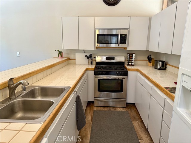 Detail Gallery Image 6 of 29 For 872 Sierra Vista #30,  Twin Peaks,  CA 92391 - 3 Beds | 2 Baths