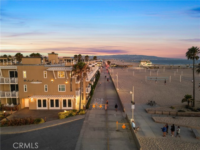 1300 The Strand, Hermosa Beach, California 90254, 1 Bedroom Bedrooms, ,1 BathroomBathrooms,Residential,For Sale,The Strand,SB24169998