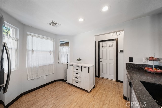 Detail Gallery Image 13 of 33 For 1019 Ivy St, Hemet,  CA 92545 - 2 Beds | 1 Baths