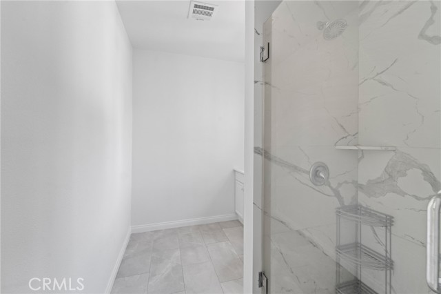 18656 Runnymede Street, Reseda CA: https://media.crmls.org/medias/31a3e329-5ea7-4d68-b4d5-46c87ceec30b.jpg