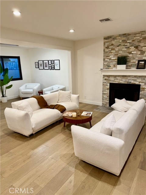 17037 Covello Street, Van Nuys CA: https://media.crmls.org/medias/31a3fa51-5d75-4972-802c-c72cd9d5db42.jpg