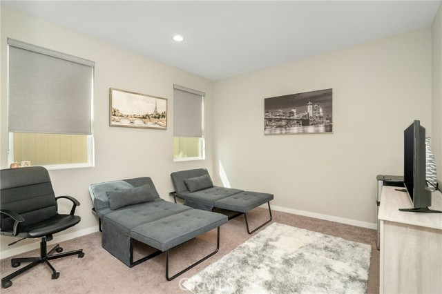 Detail Gallery Image 29 of 46 For 28511 Sparrow Way, Saugus,  CA 91350 - 5 Beds | 5 Baths