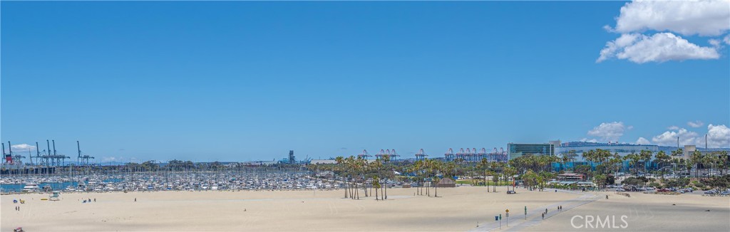 https://media.crmls.org/medias/31a529f8-c58f-43f9-8c90-c71c12bb9236.jpg?preset=X-Large