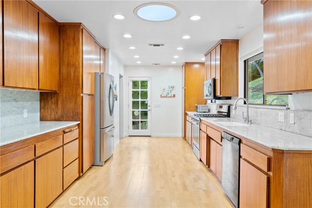 Detail Gallery Image 16 of 59 For 8505 Santa Cruz, Atascadero,  CA 93422 - 3 Beds | 3 Baths