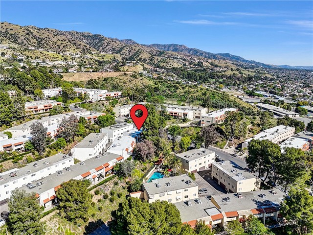 Detail Gallery Image 31 of 36 For 9502 via Salerno, Burbank,  CA 91504 - 2 Beds | 2/1 Baths