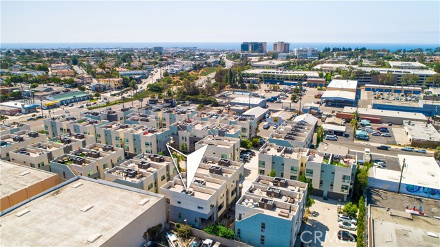 Detail Gallery Image 2 of 39 For 1533 Sullivan Ave, Costa Mesa,  CA 92627 - 2 Beds | 3/1 Baths