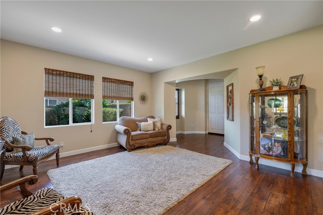 Detail Gallery Image 10 of 63 For 14286 Fairchild, Corona,  CA 92880 - 4 Beds | 2/1 Baths