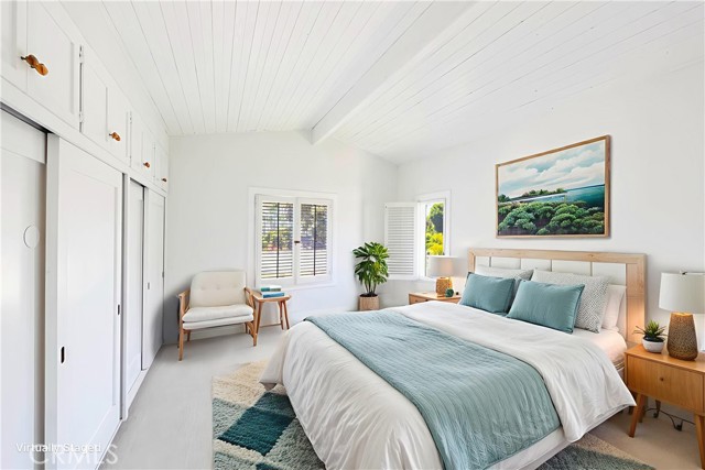 1051 Marine Drive, Laguna Beach CA: https://media.crmls.org/medias/31a744b2-d1f0-4542-bf5f-287dbbae5907.jpg