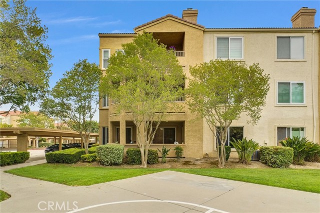 Detail Gallery Image 4 of 26 For 2450 San Gabriel, Corona,  CA 92882 - 2 Beds | 2 Baths