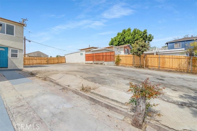 Detail Gallery Image 38 of 65 For 1521 N Bonnie Beach, Los Angeles,  CA 90063 - 5 Beds | 2/1 Baths