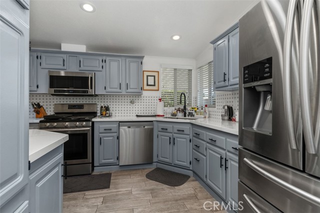 Detail Gallery Image 12 of 48 For 5815 E La Palma Ave #170,  Anaheim,  CA 92807 - 3 Beds | 2 Baths