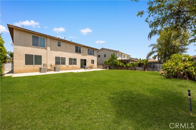 12337 Columbia Lane, Eastvale CA: https://media.crmls.org/medias/31a85239-a354-4224-8ea8-bc8fd19b5ce7.jpg