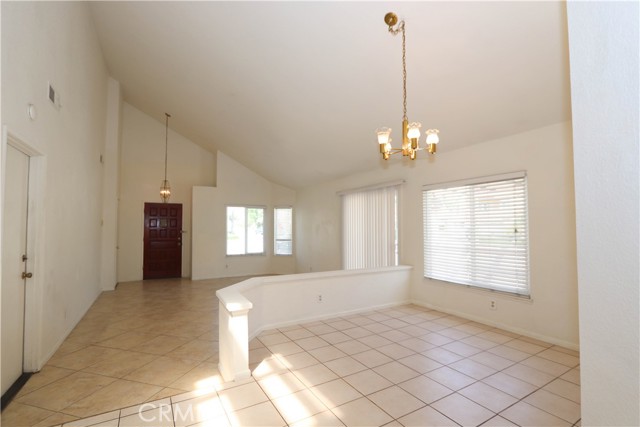 Detail Gallery Image 7 of 45 For 75 Hidden Valley Rd, Pomona,  CA 91766 - 3 Beds | 2 Baths
