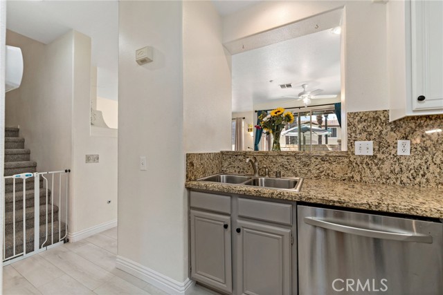 Detail Gallery Image 8 of 33 For 39211 Turtle Bay #D,  Murrieta,  CA 92563 - 3 Beds | 2/1 Baths