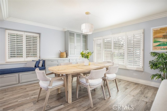 7892 Southwind Circle, Huntington Beach CA: https://media.crmls.org/medias/31a8eab1-4bf5-46bd-a6b0-2667744f3909.jpg