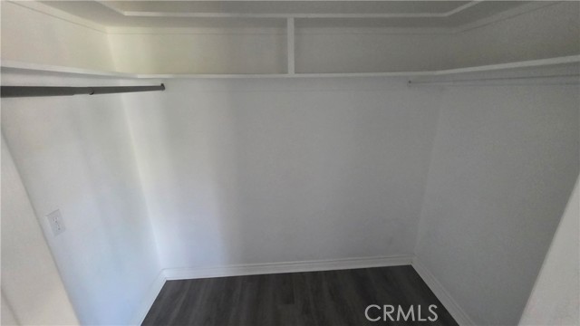 Detail Gallery Image 21 of 24 For 10126 Vanalden, Northridge,  CA 91324 - 4 Beds | 3 Baths