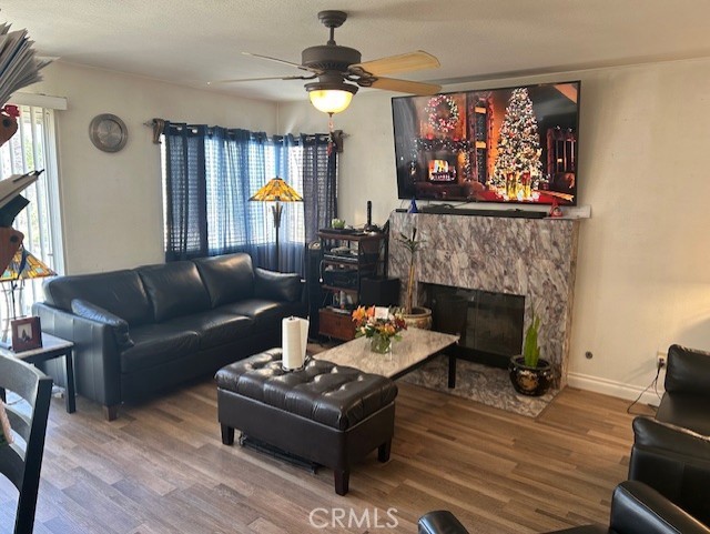 30103 Desert Rose Drive, Castaic CA: https://media.crmls.org/medias/31a9c59c-0575-4829-956b-adc9556eddf0.jpg