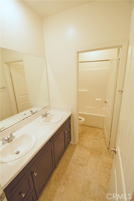 Detail Gallery Image 21 of 41 For 8765 Festival St, Chino,  CA 91708 - 4 Beds | 3/1 Baths