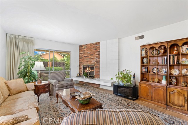 31aa5b85 58ff 4dad 81ab 30fa523e8568