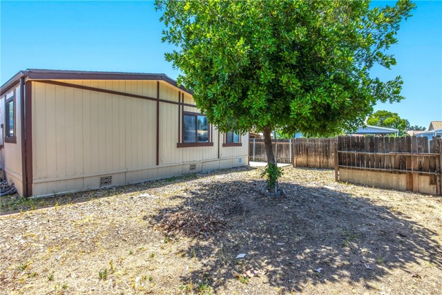 7717 Church Avenue, Highland CA: https://media.crmls.org/medias/31aab726-d31b-4fa4-b7d2-99b53452ff8c.jpg