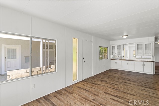 Detail Gallery Image 5 of 41 For 5800 Hamner Ave #178,  Corona,  CA 91752 - 3 Beds | 2 Baths
