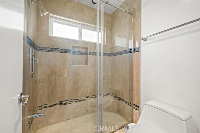 22606 Archwood Street photo 37