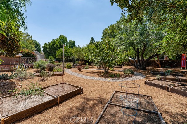 6217 Orion Avenue, Van Nuys CA: https://media.crmls.org/medias/31abbef7-9544-407c-a005-c46a0ea41b21.jpg