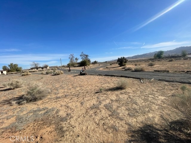 21750 Waalew Road, Apple Valley, CA, 92307 21750 Waalew Road, Apple Valley, CA, 92307