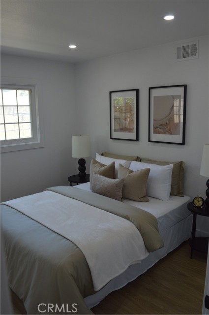 15882 Malm Circle, Huntington Beach CA: https://media.crmls.org/medias/31aca74b-0abc-418d-acd7-a66958f0b223.jpg
