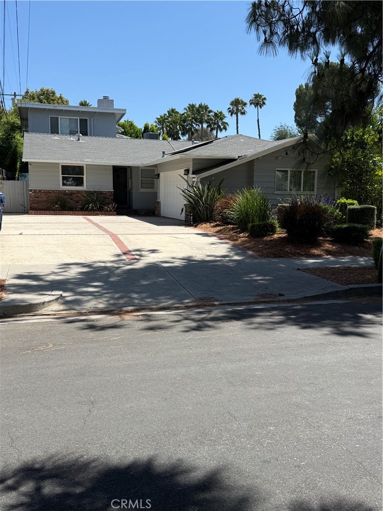 22814 Collins