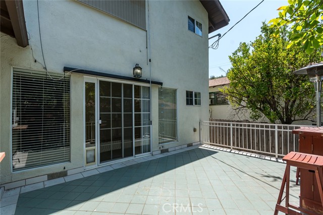10109 Parr Avenue, Sunland CA: https://media.crmls.org/medias/31aefb5d-69fc-40ca-be46-0cad69b8749c.jpg