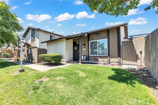 Detail Gallery Image 1 of 35 For 4547 Bodega Ct #92,  Montclair,  CA 91763 - 2 Beds | 1 Baths